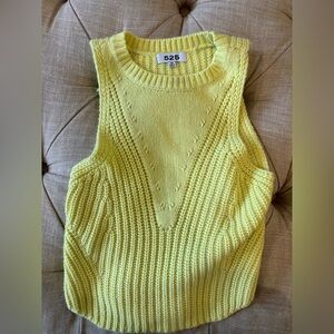 525 sweater xs  yellow tank